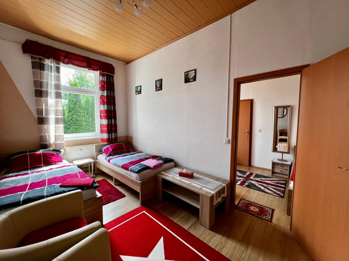 Abdalla Apartments Knittelfeld Buitenkant foto
