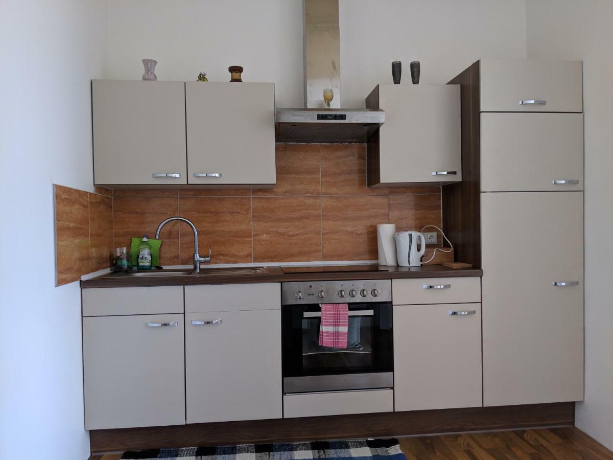 Abdalla Apartments Knittelfeld Buitenkant foto